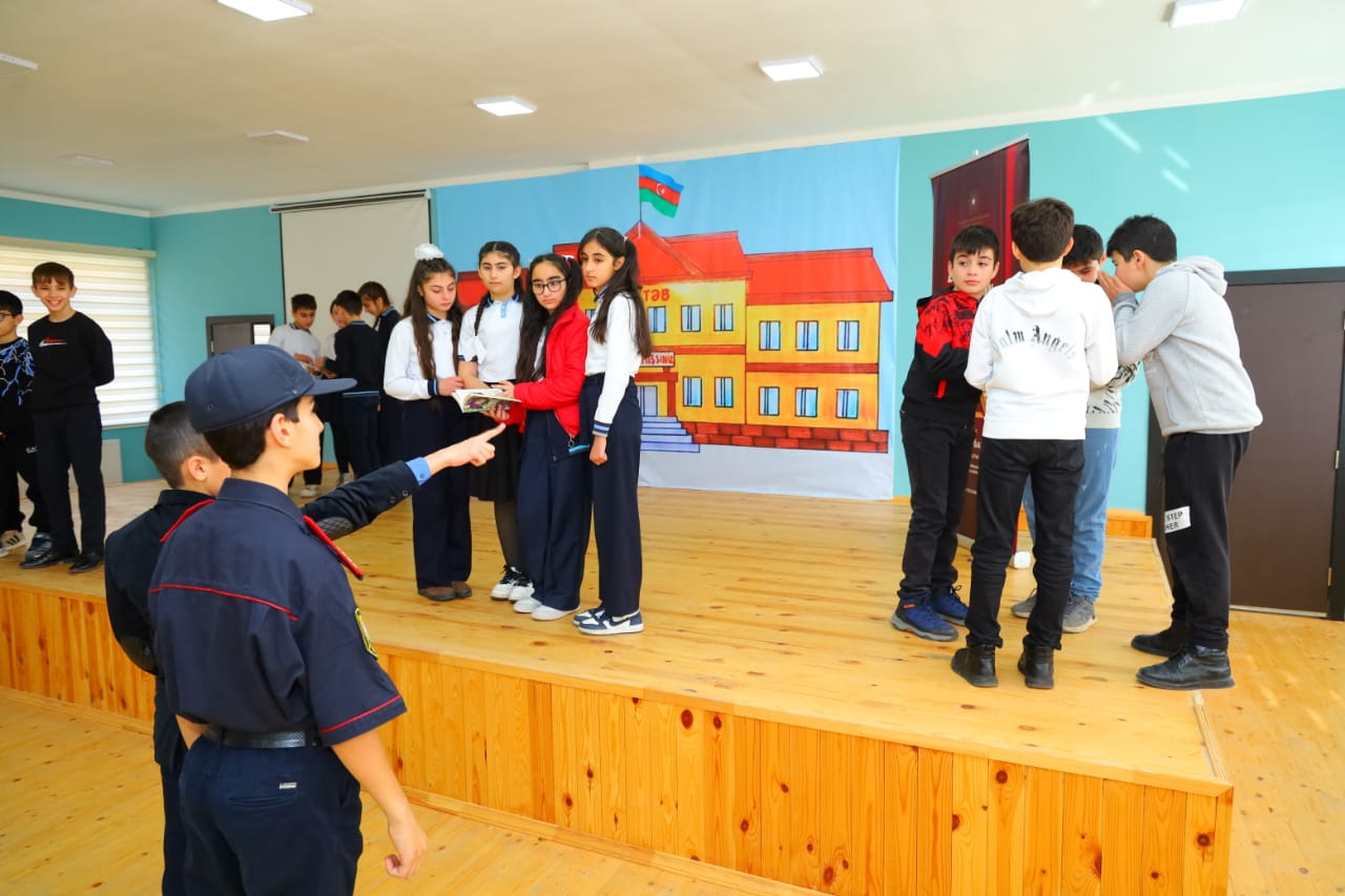 ""Zorakılığa son" pantomima" adlı layihə çərçivəsində tamaşa hazırlanıb