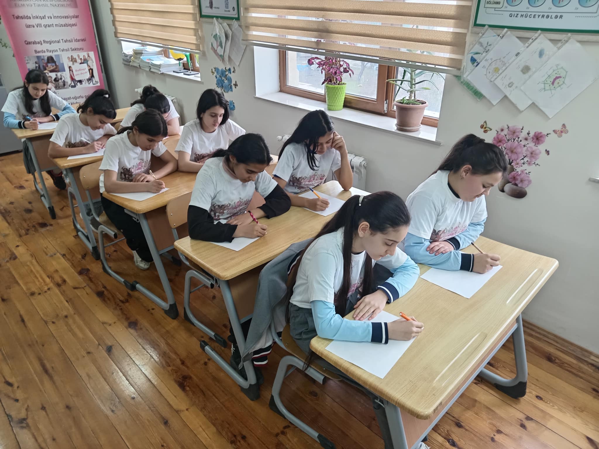 “Zorakılıqsız həyat – uğurlu gələcək” layihəsi çərçivəsində növbəti sessiya keçirib