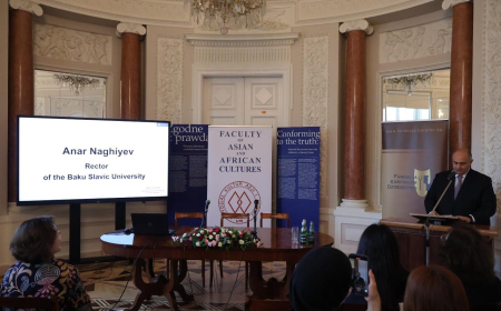 BSU-nun rektoru Varşava Universitetində çıxış edib 