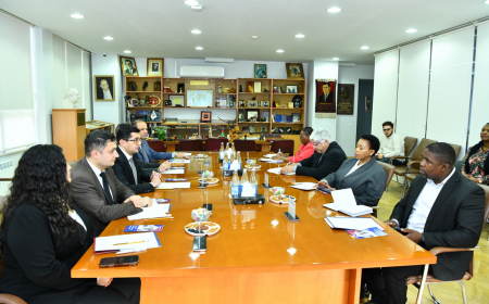 CAR-ın Ali Təhsil və Təlim Nazirliyinin nümayəndə heyəti ADNSU-da olub 