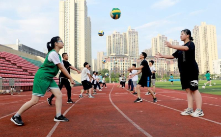 Çində şagirdlərin hər gün ən az 2 saat idman etməsi tələb olunacaq 