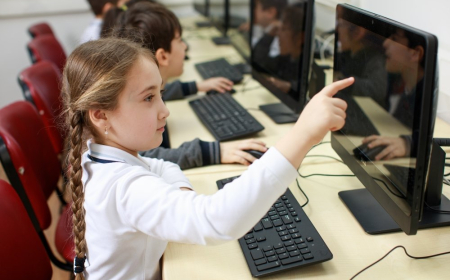 Məktəblilər üçün yeni rəqəmsal ingilis dili öyrənmə platforması yaradılıb 