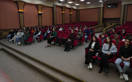 NDU-da beynəlxalq təhsil imkanları barəsində görüş keçirilib 