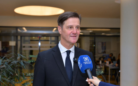 Françesko Bankini: IB məktəblərinin sayı artır  