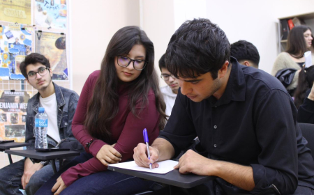 AzMİU-da “Karyerada liderliyə doğru ilk addımlar” adlı sessiya keçirilib 