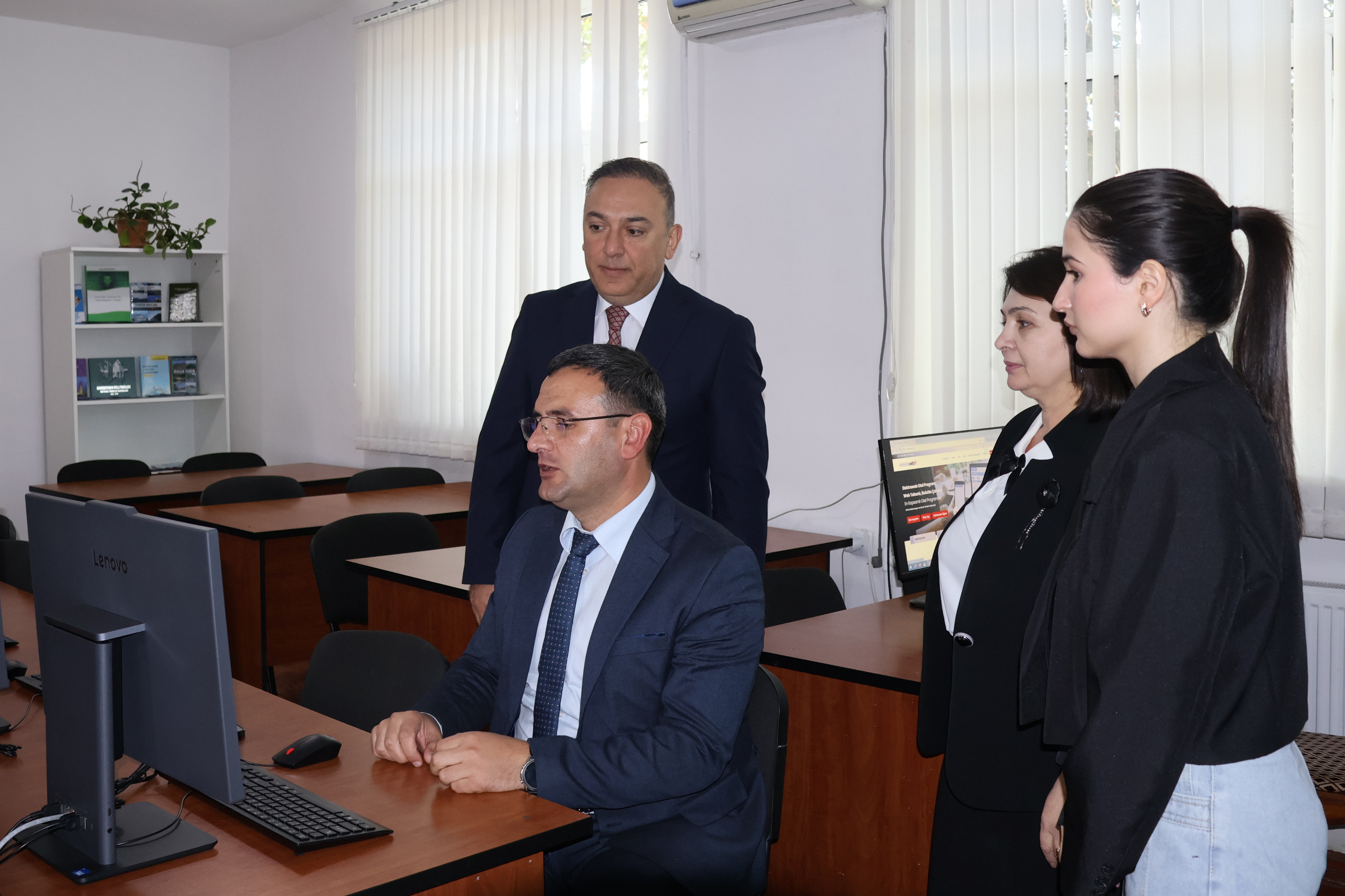 MDU Türkiyə şirkəti ilə turizm laboratoriyasının açılışını edib