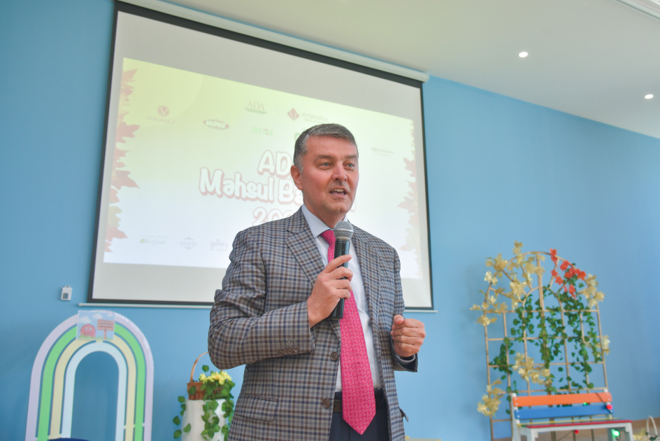 ADA İbtidai Məktəbində xeyriyyə məqsədli Payız festivalı keçirilib