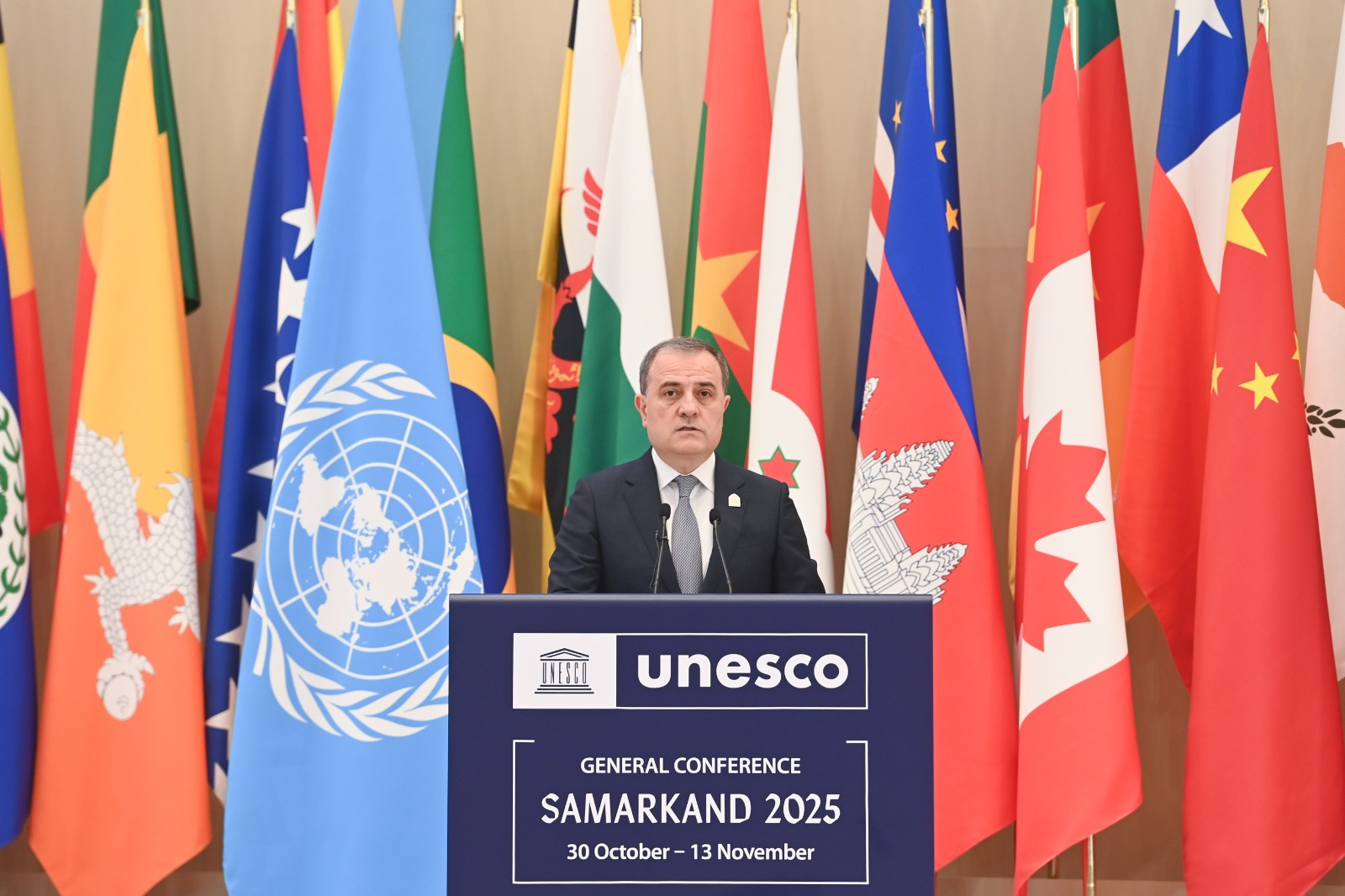 UNESCO-nun 43-cü sessiyasında: təhsil mesajları, təşəbbüslər, təkliflər 