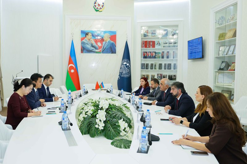 UNEC və Pekin Xarici Dillər Universiteti əməkdaşlığa başlayır