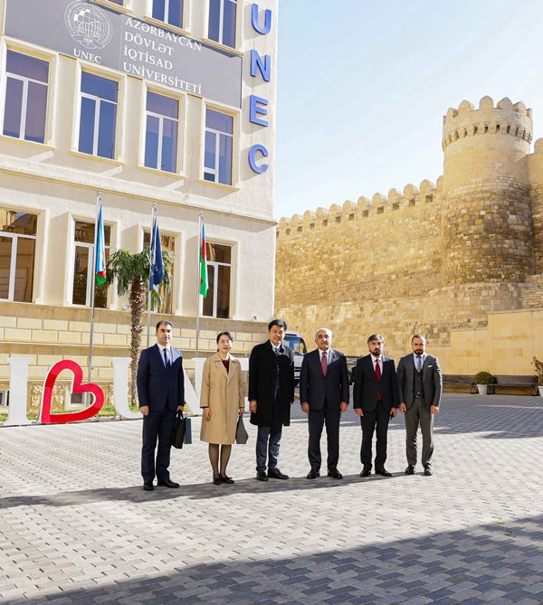 UNEC və Pekin Xarici Dillər Universiteti əməkdaşlığa başlayır