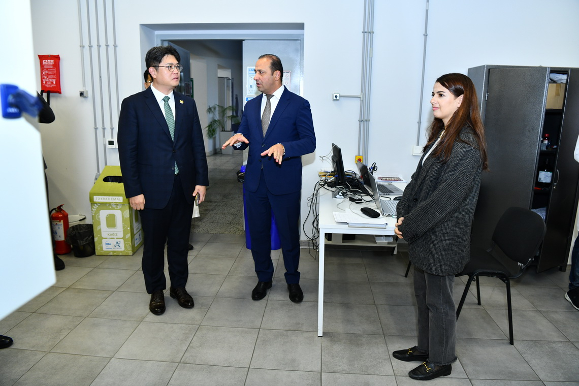 Cənubi Koreyanın Seconq Universitetinin nümayəndə heyəti ADNSU-da olub