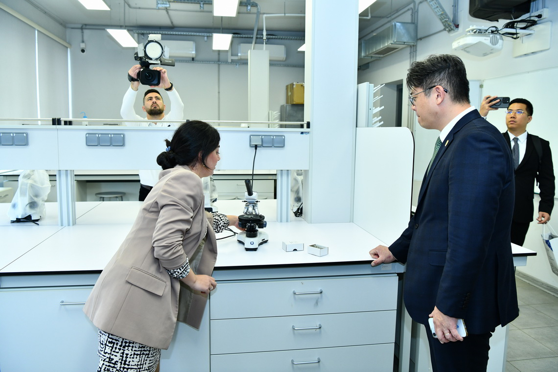 Cənubi Koreyanın Seconq Universitetinin nümayəndə heyəti ADNSU-da olub