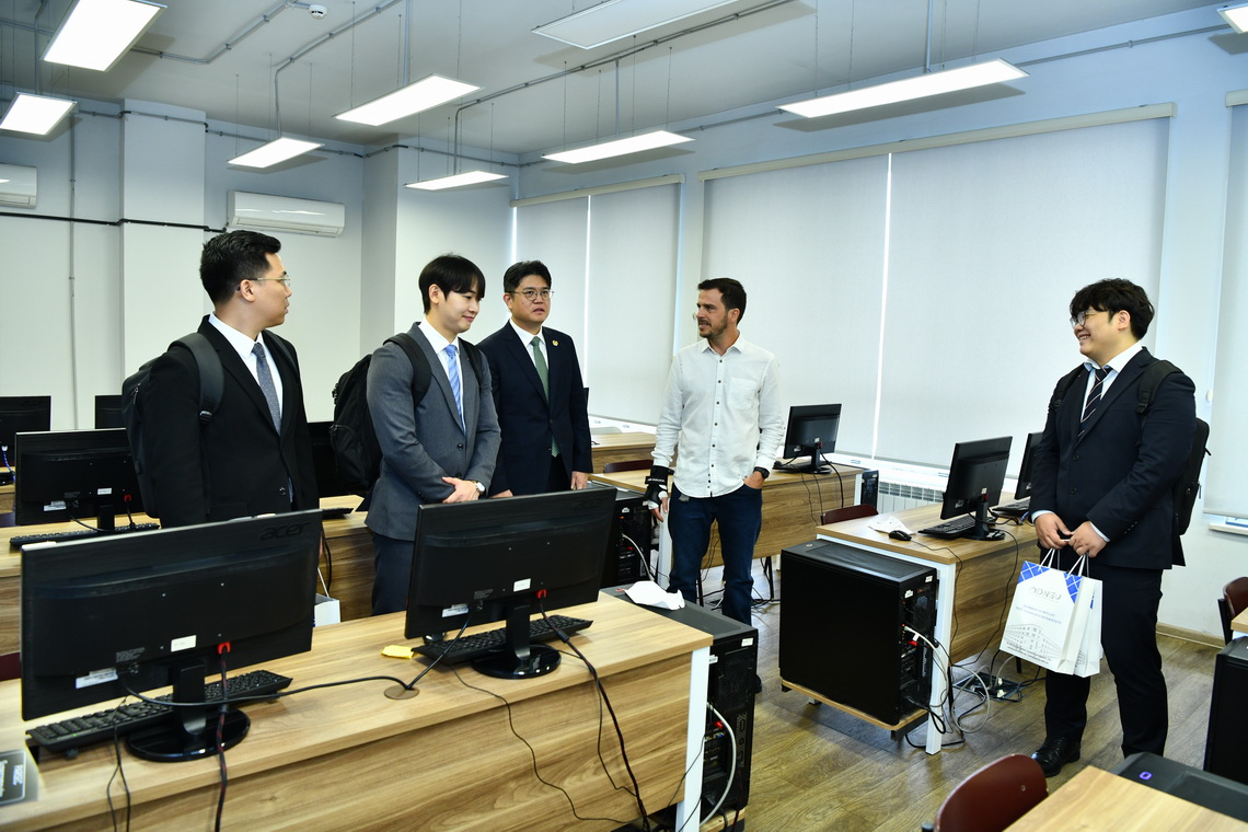 Cənubi Koreyanın Seconq Universitetinin nümayəndə heyəti ADNSU-da olub