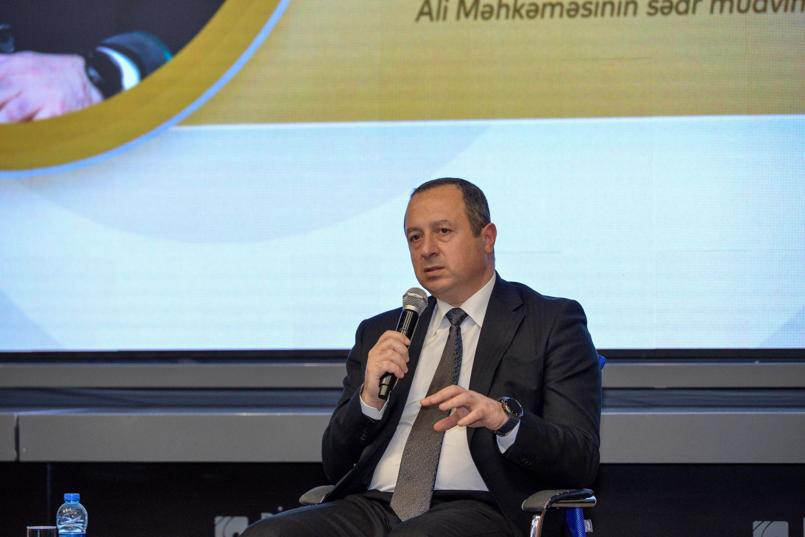 “Danışır təcrübə” layihəsinin qonağı Ali Məhkəmə sədrinin müavini Çingiz Əsgərov olub