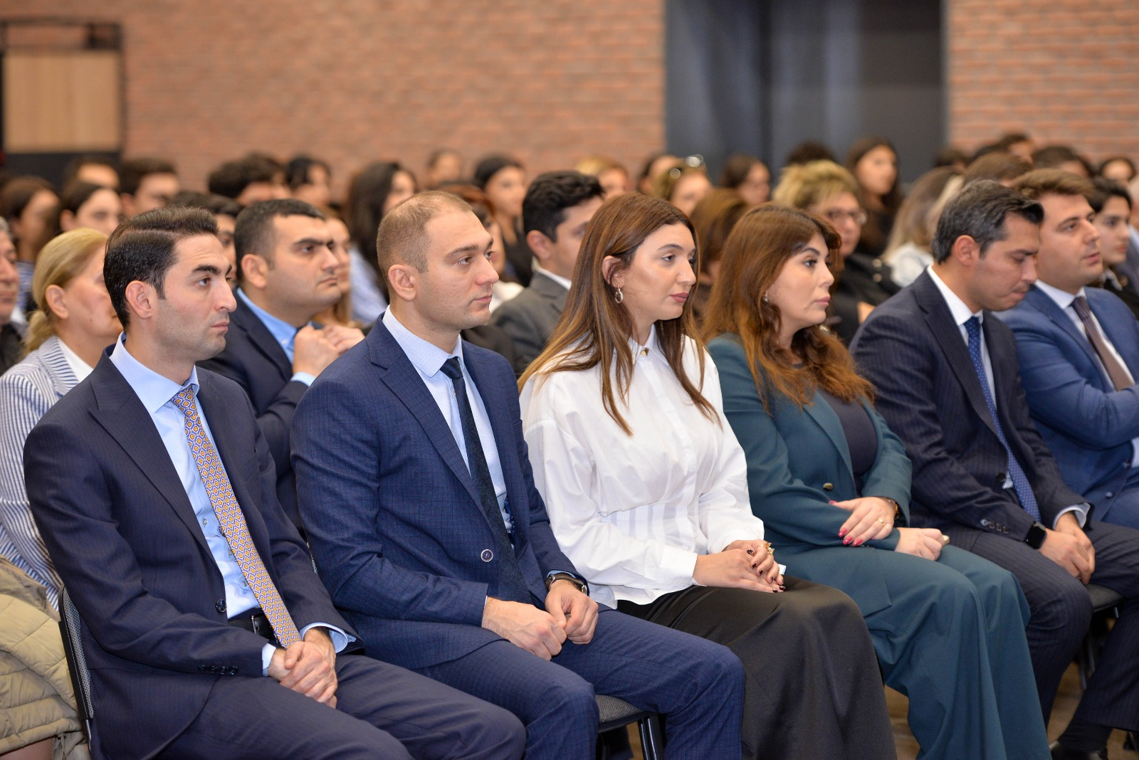 “Danışır təcrübə” layihəsinin qonağı Ali Məhkəmə sədrinin müavini Çingiz Əsgərov olub