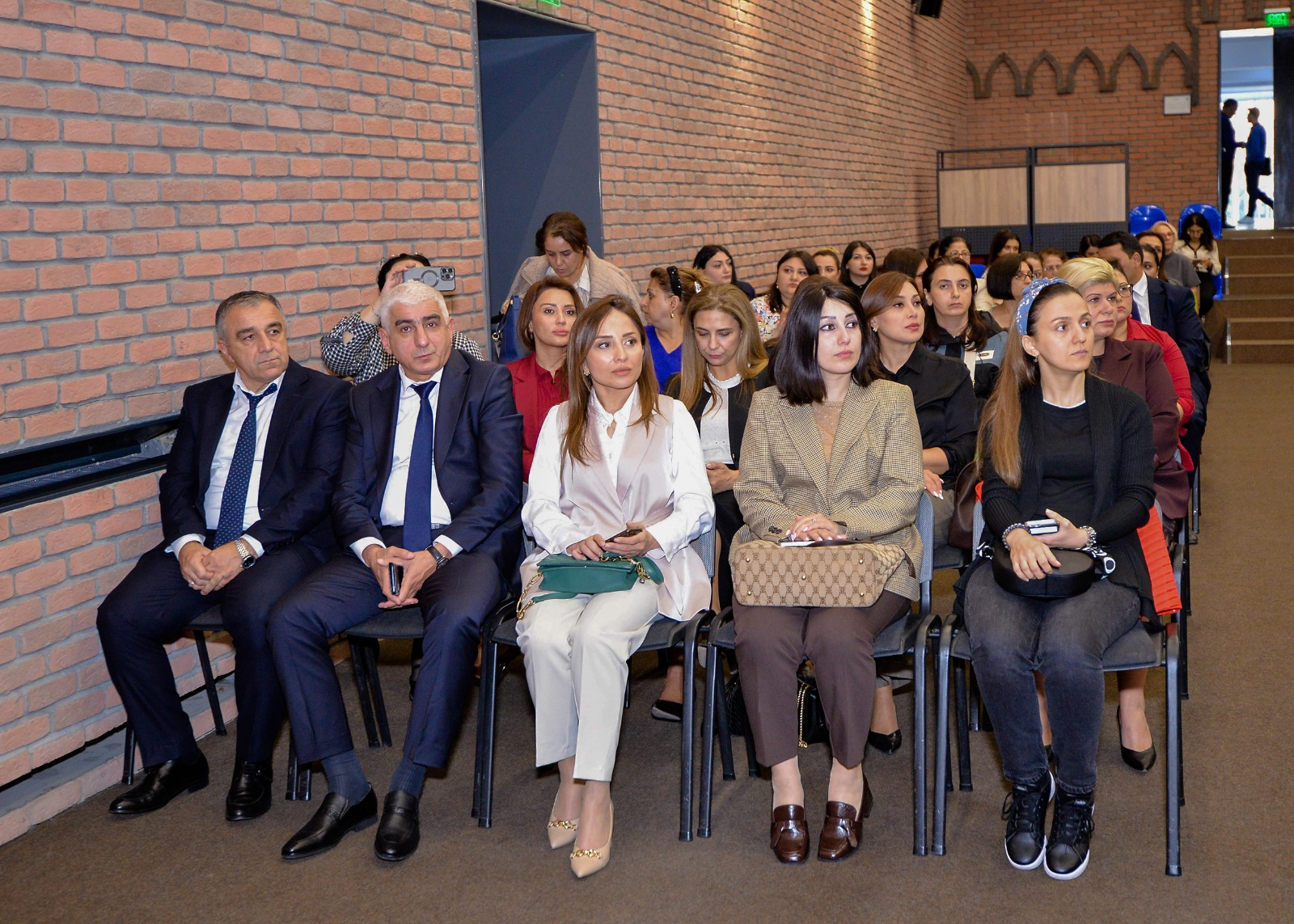 “Danışır təcrübə” layihəsinin qonağı Ali Məhkəmə sədrinin müavini Çingiz Əsgərov olub