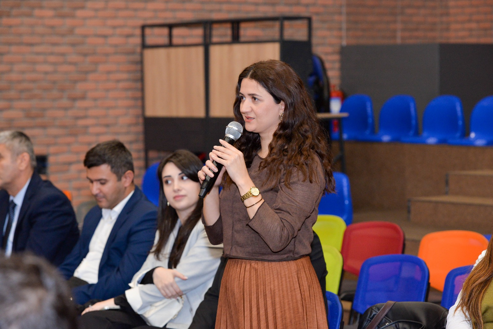 “Danışır təcrübə” layihəsinin qonağı Ali Məhkəmə sədrinin müavini Çingiz Əsgərov olub