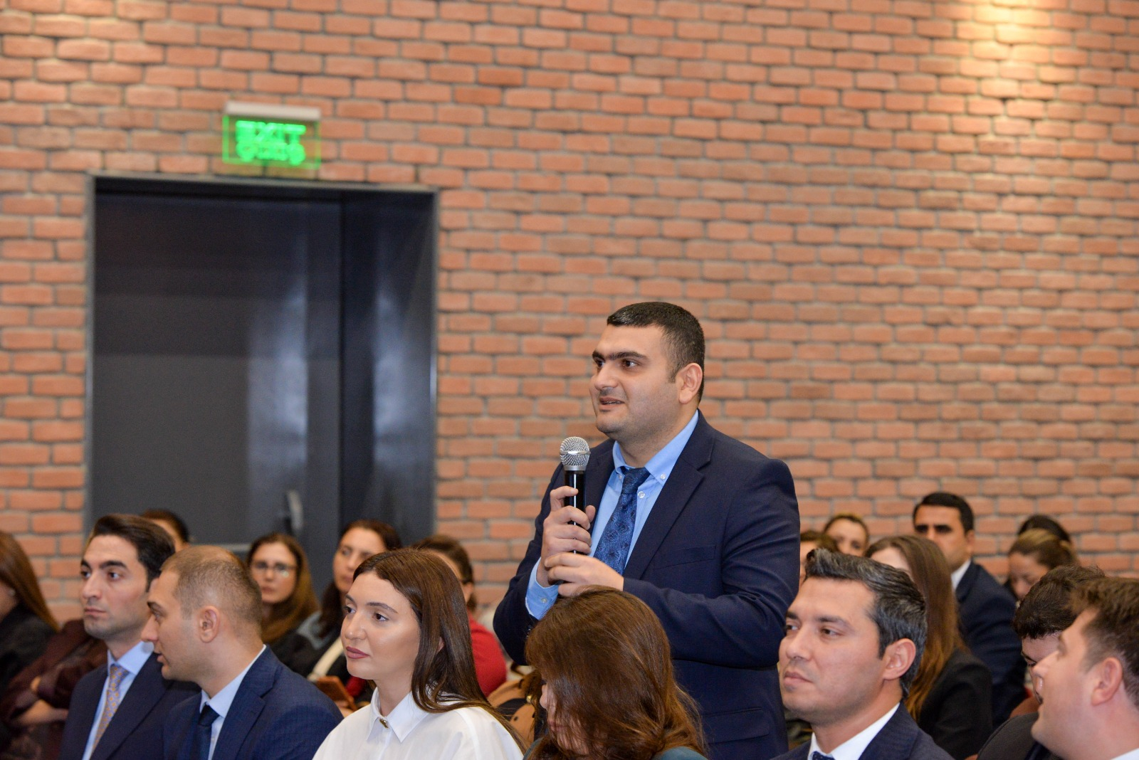 “Danışır təcrübə” layihəsinin qonağı Ali Məhkəmə sədrinin müavini Çingiz Əsgərov olub