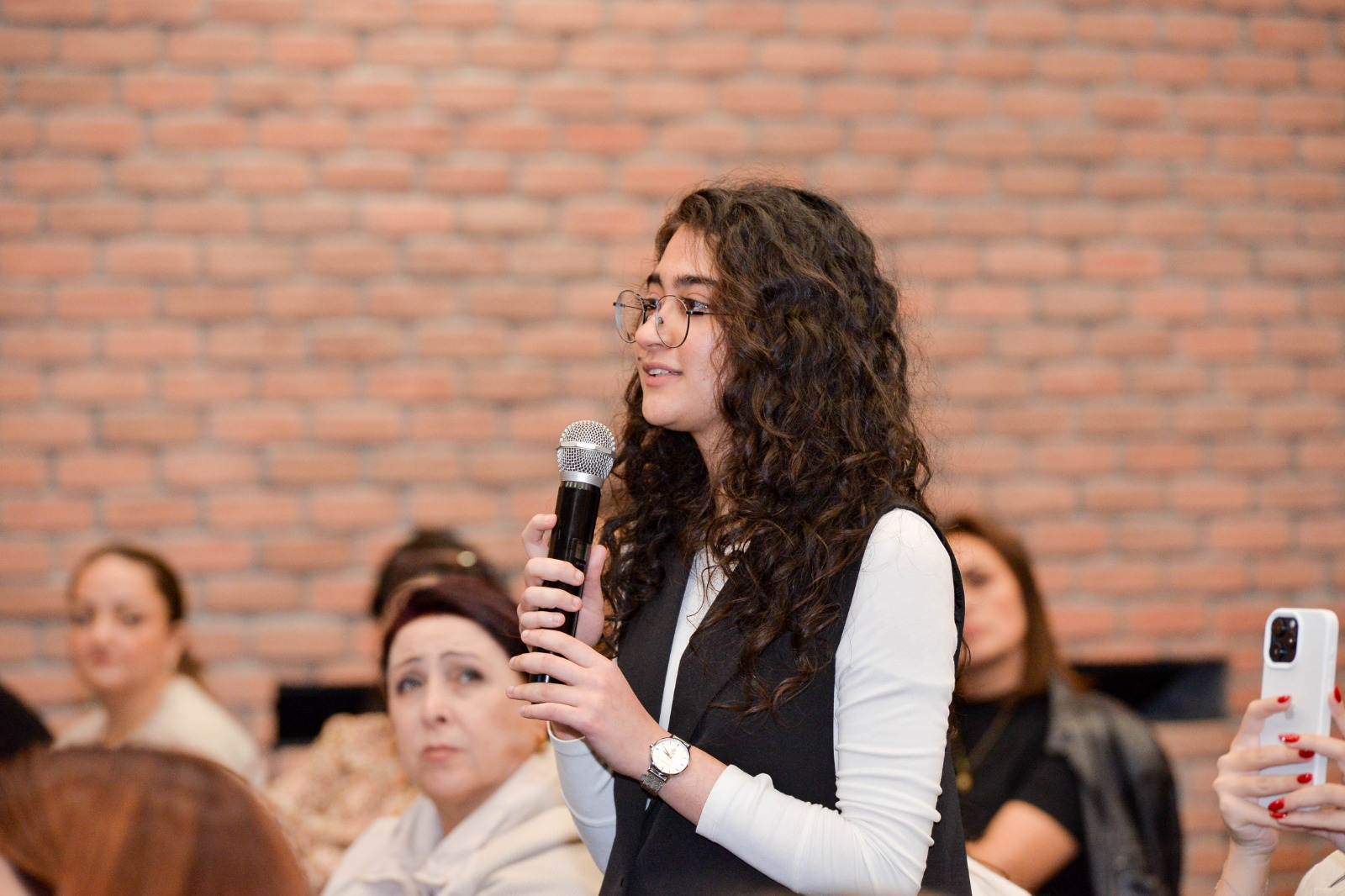 “Danışır təcrübə” layihəsinin qonağı Ali Məhkəmə sədrinin müavini Çingiz Əsgərov olub