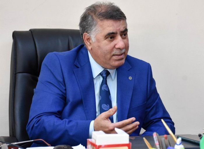 Dilimizdə “müsahibə” sözü varsa, niyə “intervyu” deməliyik?