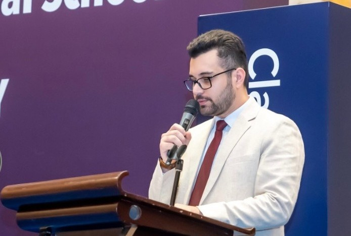 "Burada müəllimlər həmkarlarının rəylərini tənqid saymırlar"