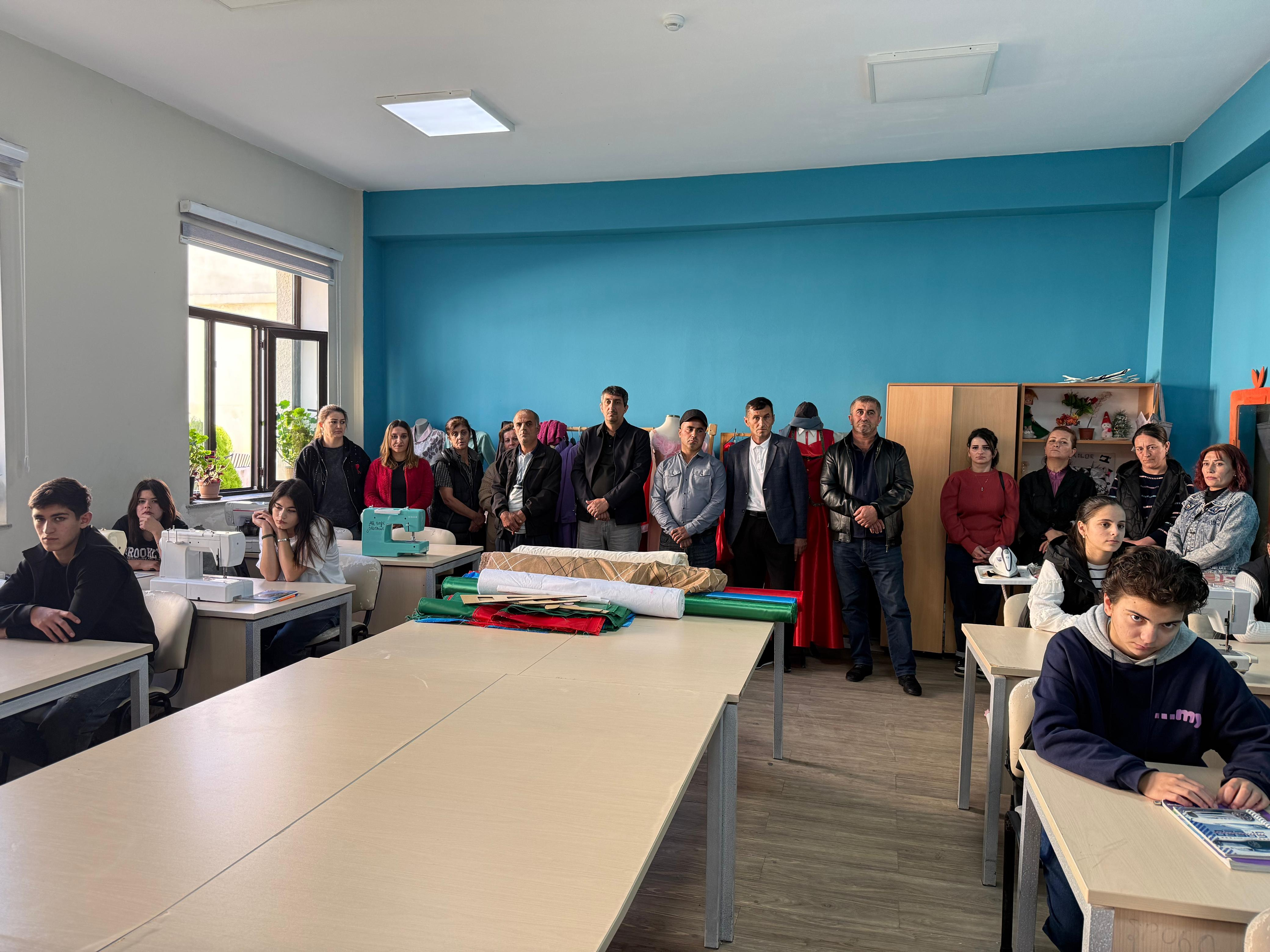 Övladlarının davranışına görə valideynlər təşəkkürnamə aldılar