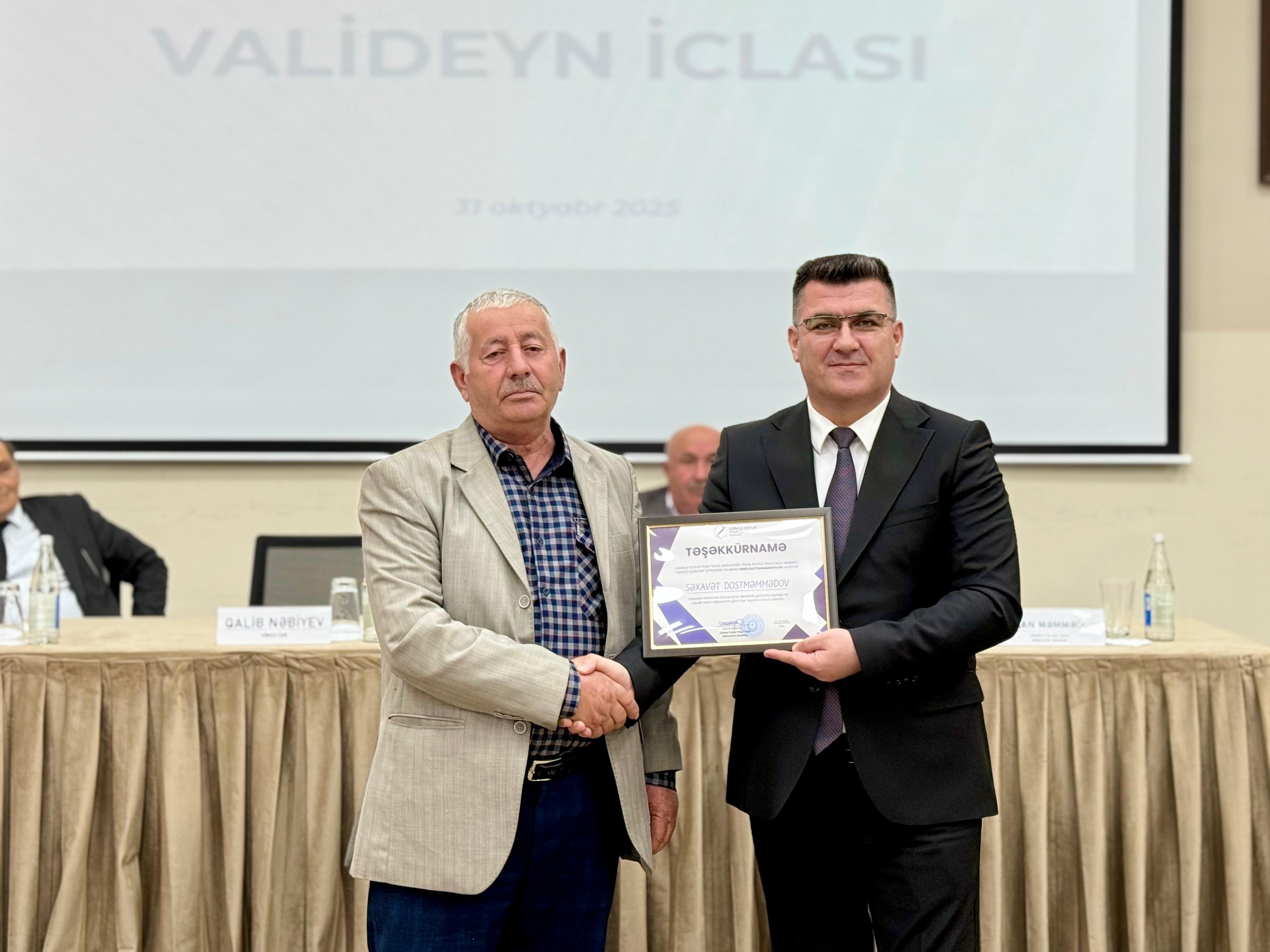 Övladlarının davranışına görə valideynlər təşəkkürnamə aldılar