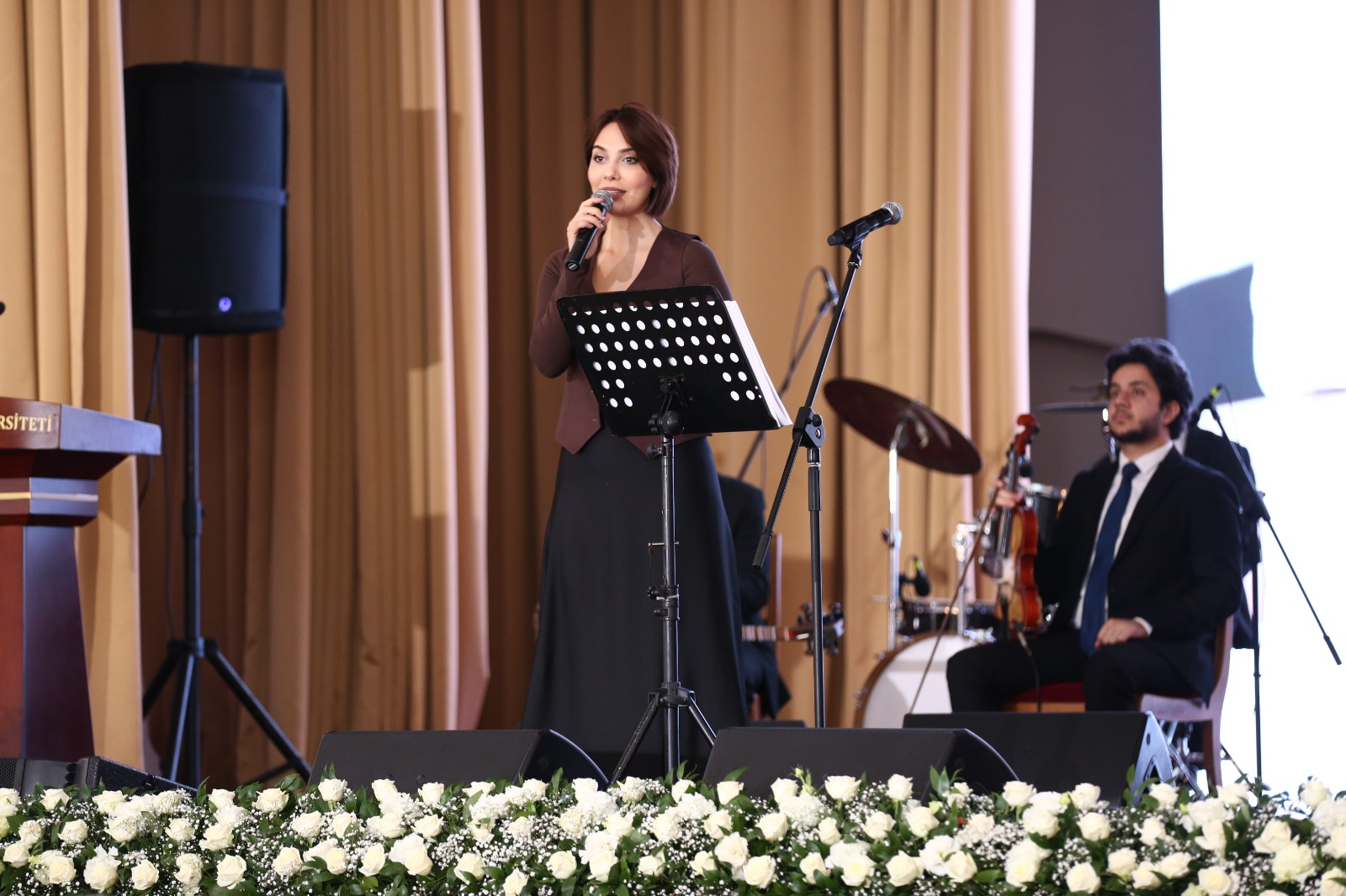 ADPU-da professor Mahirə Hüseynovanın 65 illik yubileyi keçirilib