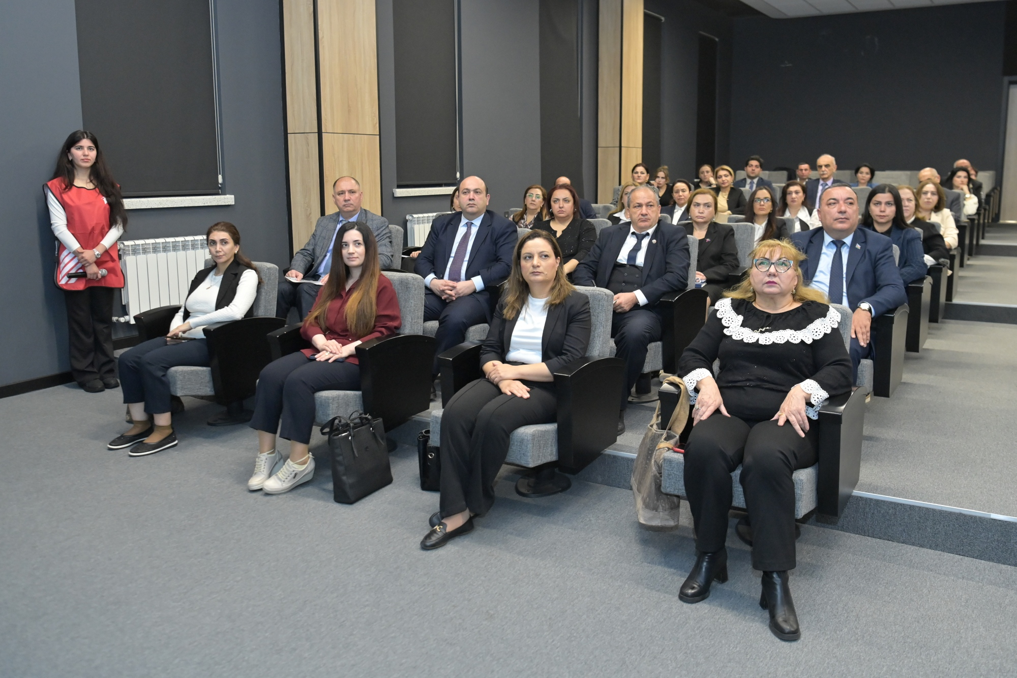 Kolleclərə tələbə qəbulu nəticələri müzakirə olunub