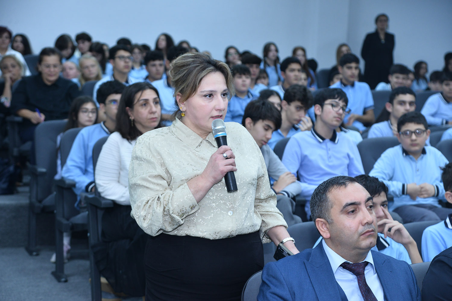 Qəhrəmanlıq həm də Vətənə faydalı olmaqdır