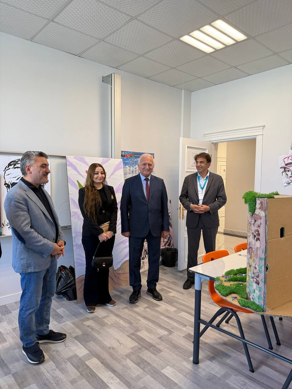 Elm və Təhsil Nazirliyi yanında İctimai Şura Hədəf Liseyi Stars kampusunda olub