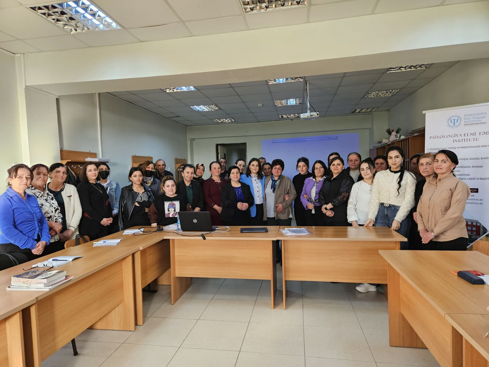 "Şagirdlərin sosial-emosional sağlamlığı və təhlükəsizliyi” mövzusunda  təlimlər keçirilir