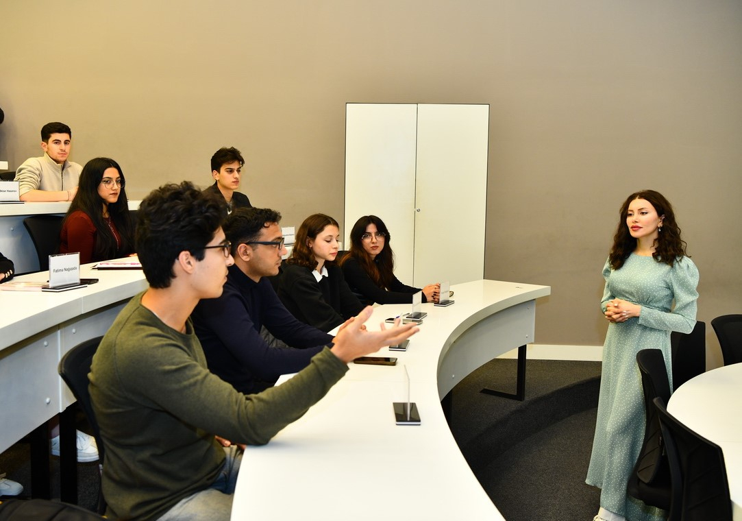 ADNSU-da “Natiqlik sənəti və kommunikasiya bacarıqları” layihəsinə start verilib