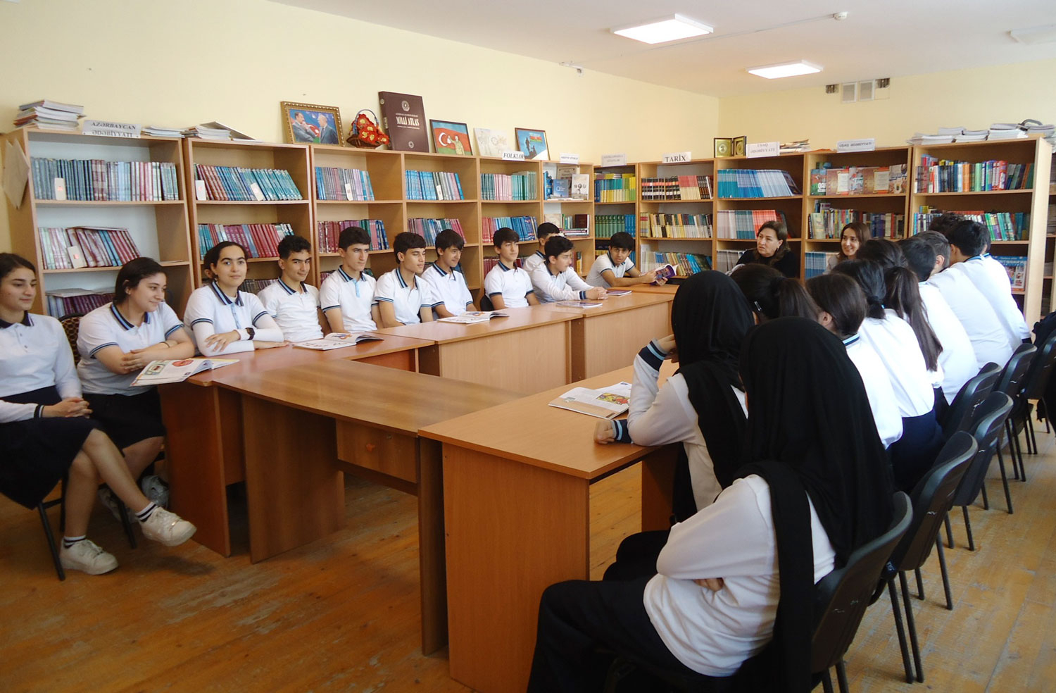 Paytaxt məktəblərində “Uşaq hüquqları aylığı” tədbirləri keçirilir