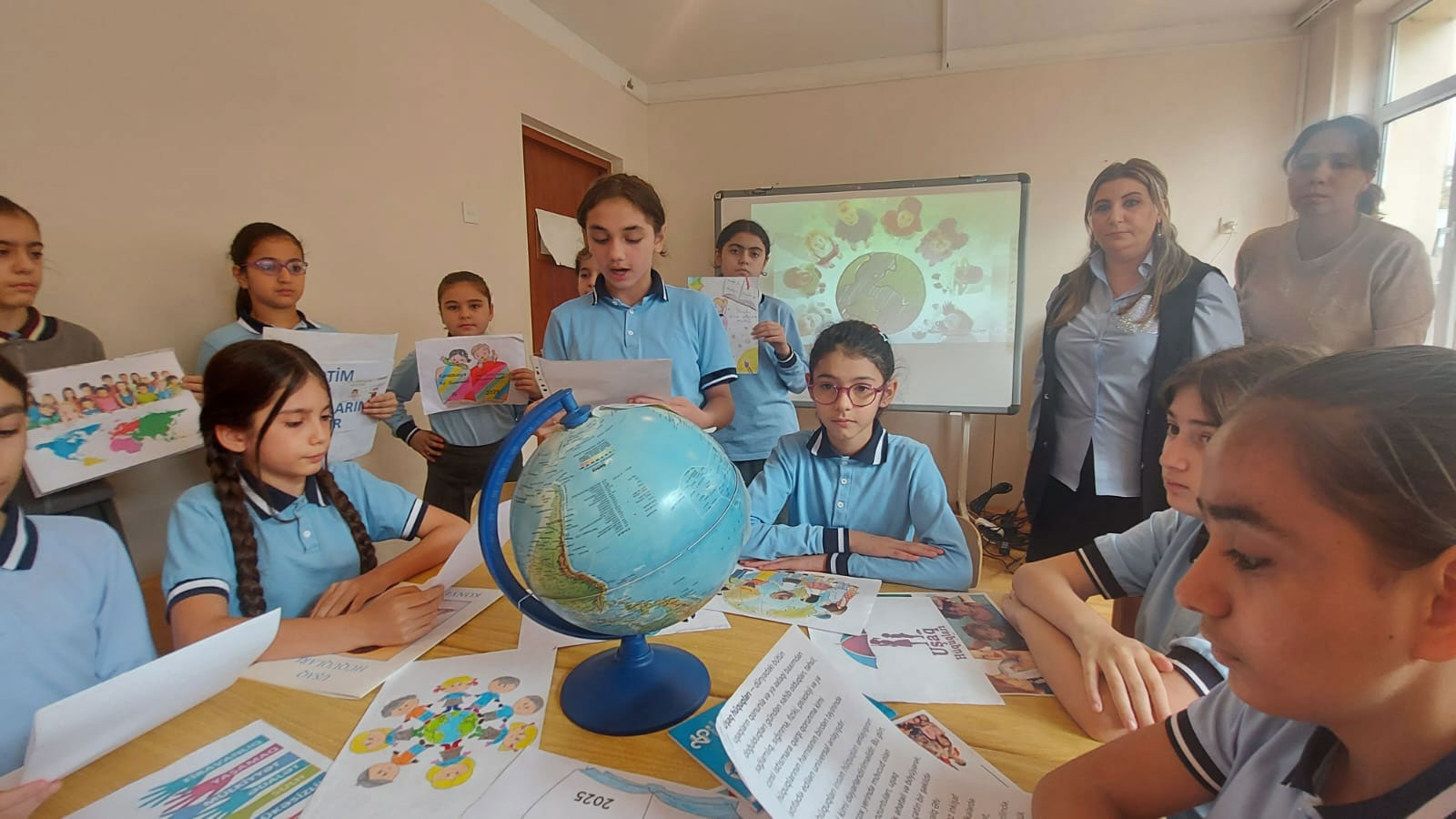 Paytaxt məktəblərində “Uşaq hüquqları aylığı” tədbirləri keçirilir