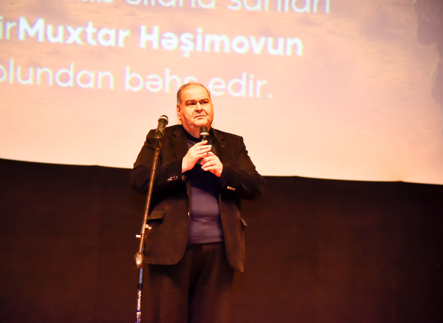 “Vətən çağıranda”: Qəhrəman müəllimin hekayəsi filmdə