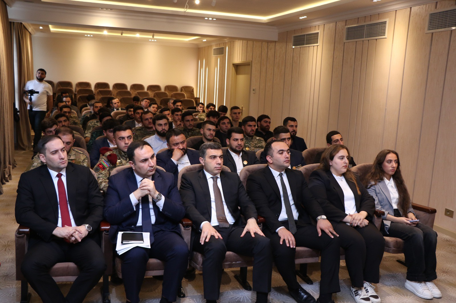 AzMİU-da Zəfər Günü qeyd olunub