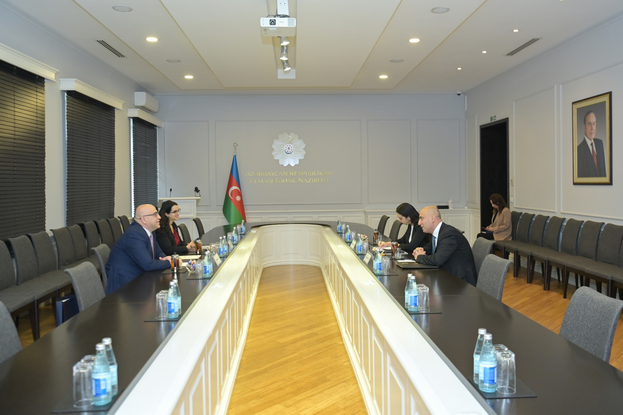 Emin Əmrullayev Fələstinin səfiri ilə görüşüb