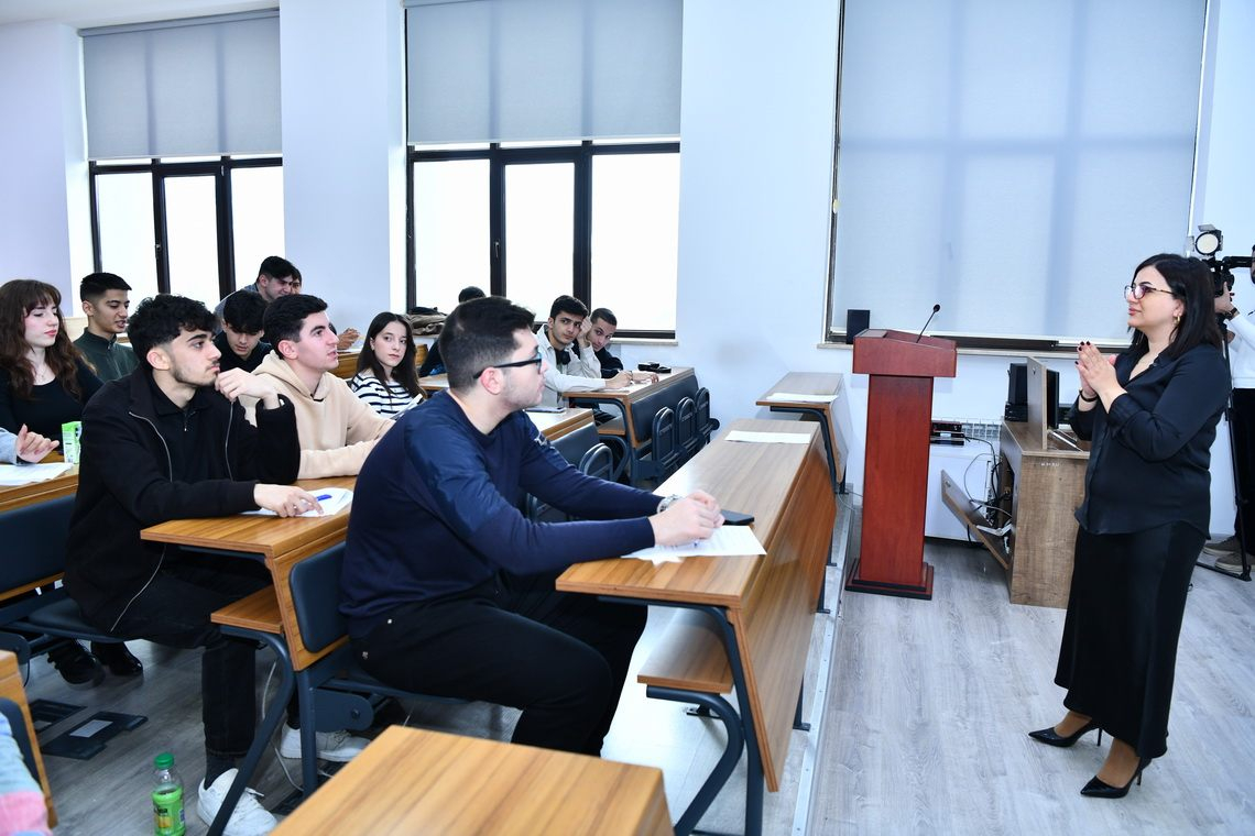 ADNSU-da “IDEALISE” inkubasiya proqramı çərçivəsində təlim keçirilib