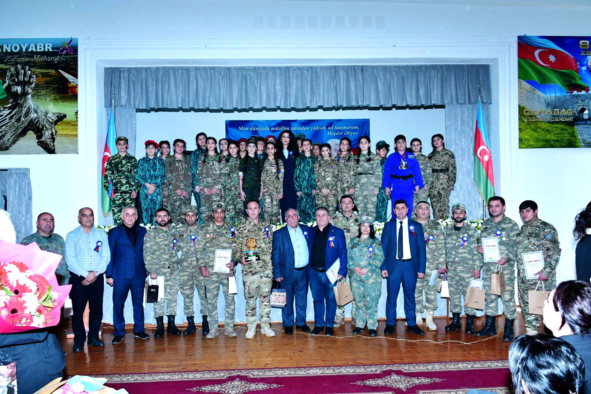 Təhsil müəssisələrində Zəfər Günü qeyd olunub