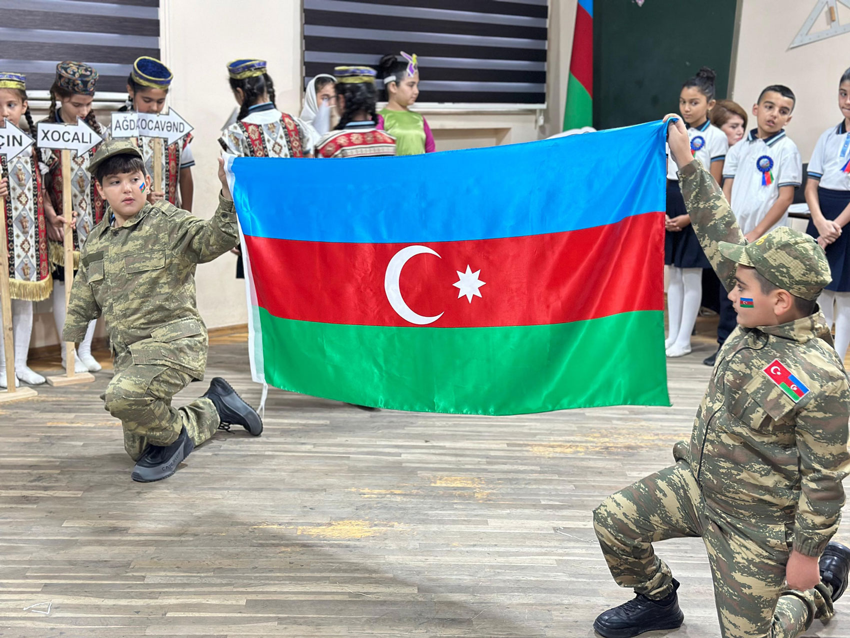 Təhsil müəssisələrində Zəfər Günü qeyd olunub