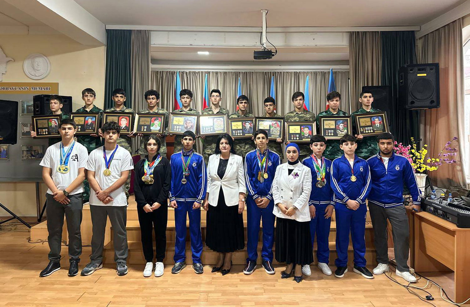 Təhsil müəssisələrində Zəfər Günü qeyd olunub