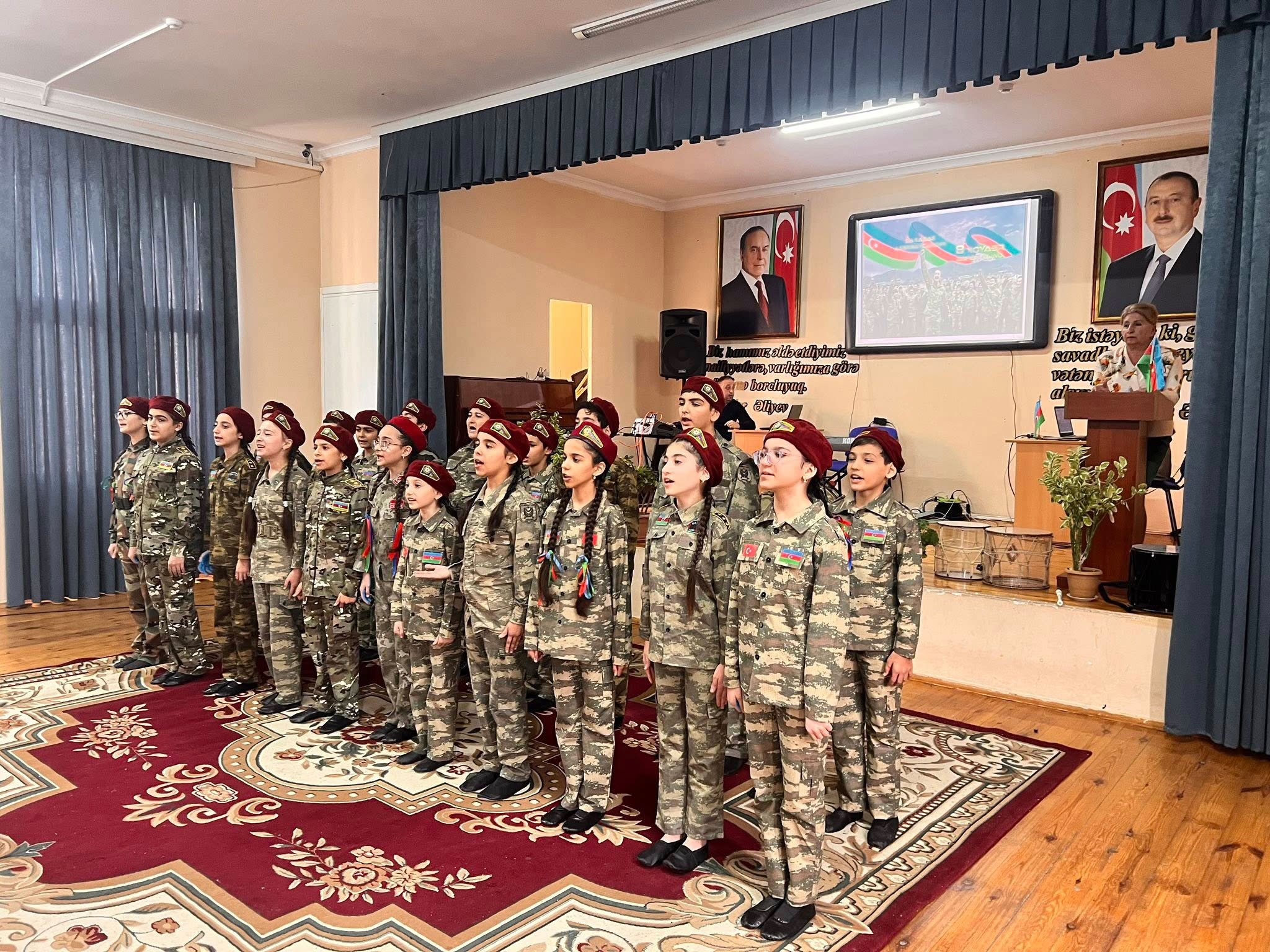 Təhsil müəssisələrində Zəfər Günü qeyd olunub