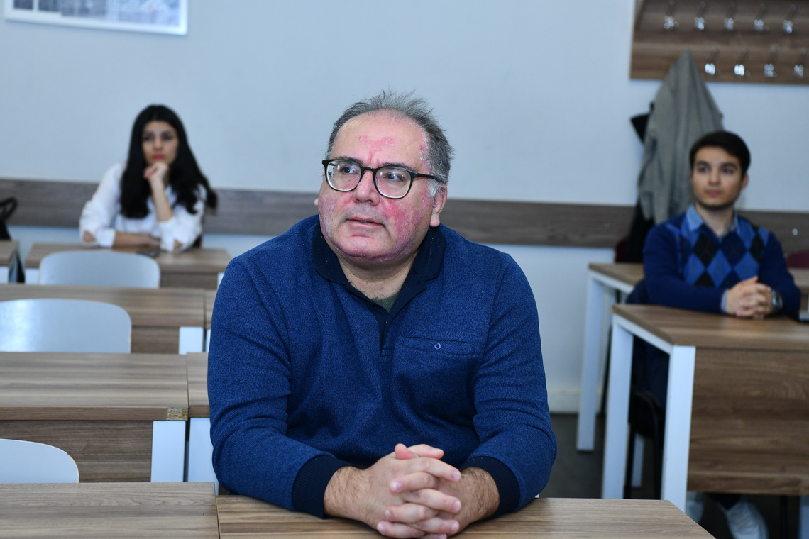 ADNSU-da “Qrup nəzəriyyəsi” mövzusunda seminar keçirilib