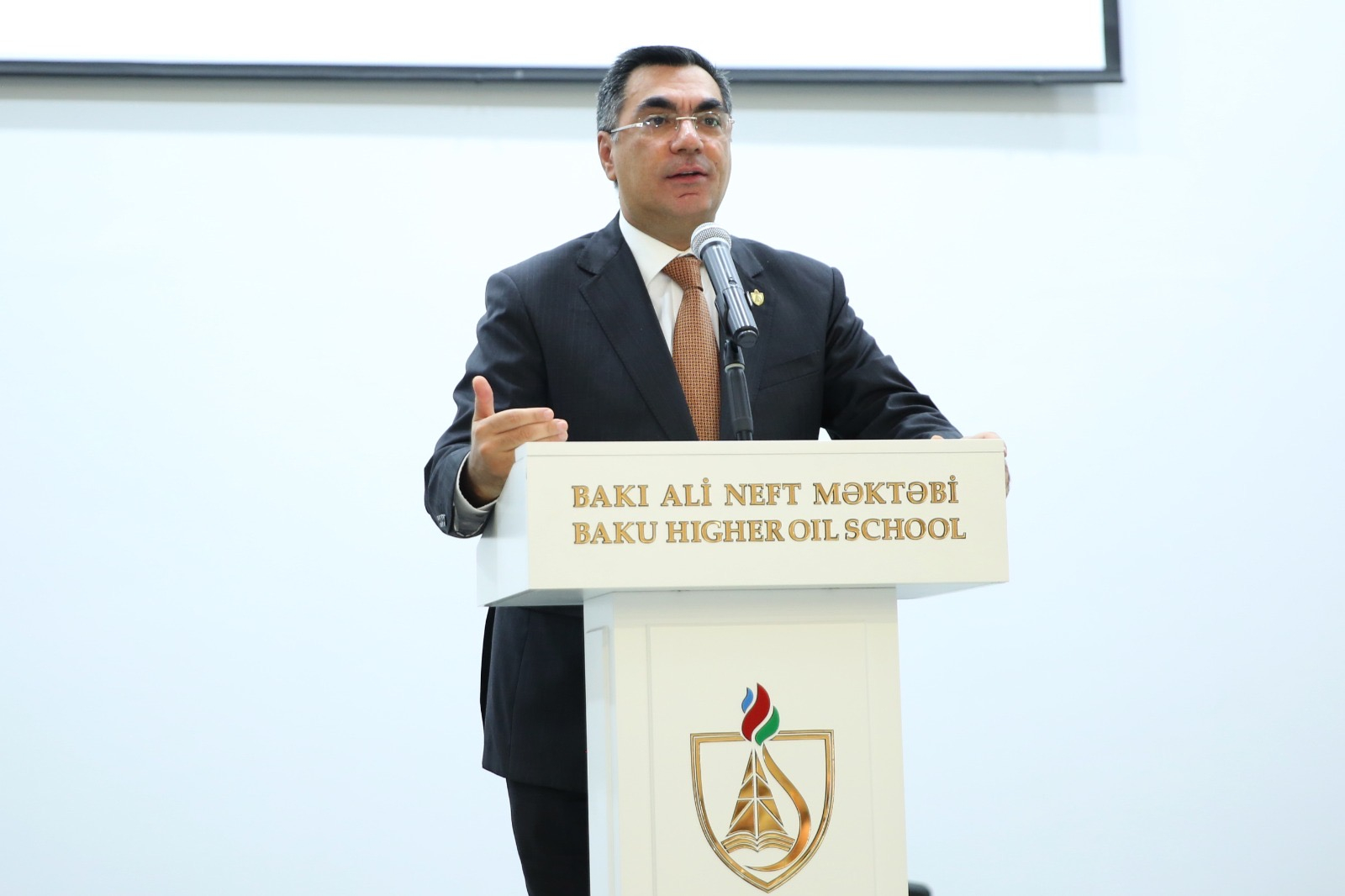 BANM-in nəzdində Rəqəmsal Biliklər Liseyi açılıb