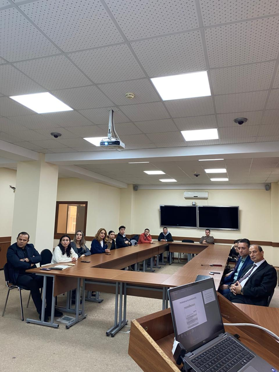 AzMİU və Vestminster Universiteti birgə elmi-praktik təlim keçirib