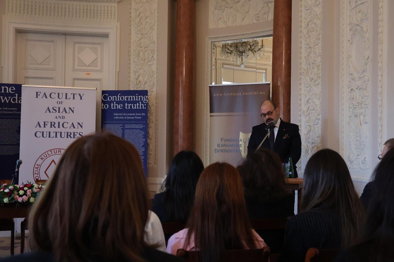 BSU-nun rektoru Varşava Universitetində çıxış edib