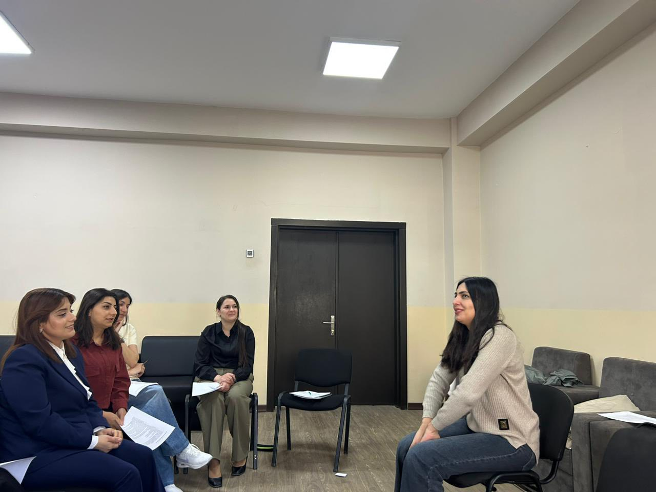 Qəbələ Peşə Mərkəzində əməkdaşların dil bacarıqları ilə bağlı təlim keçirilib