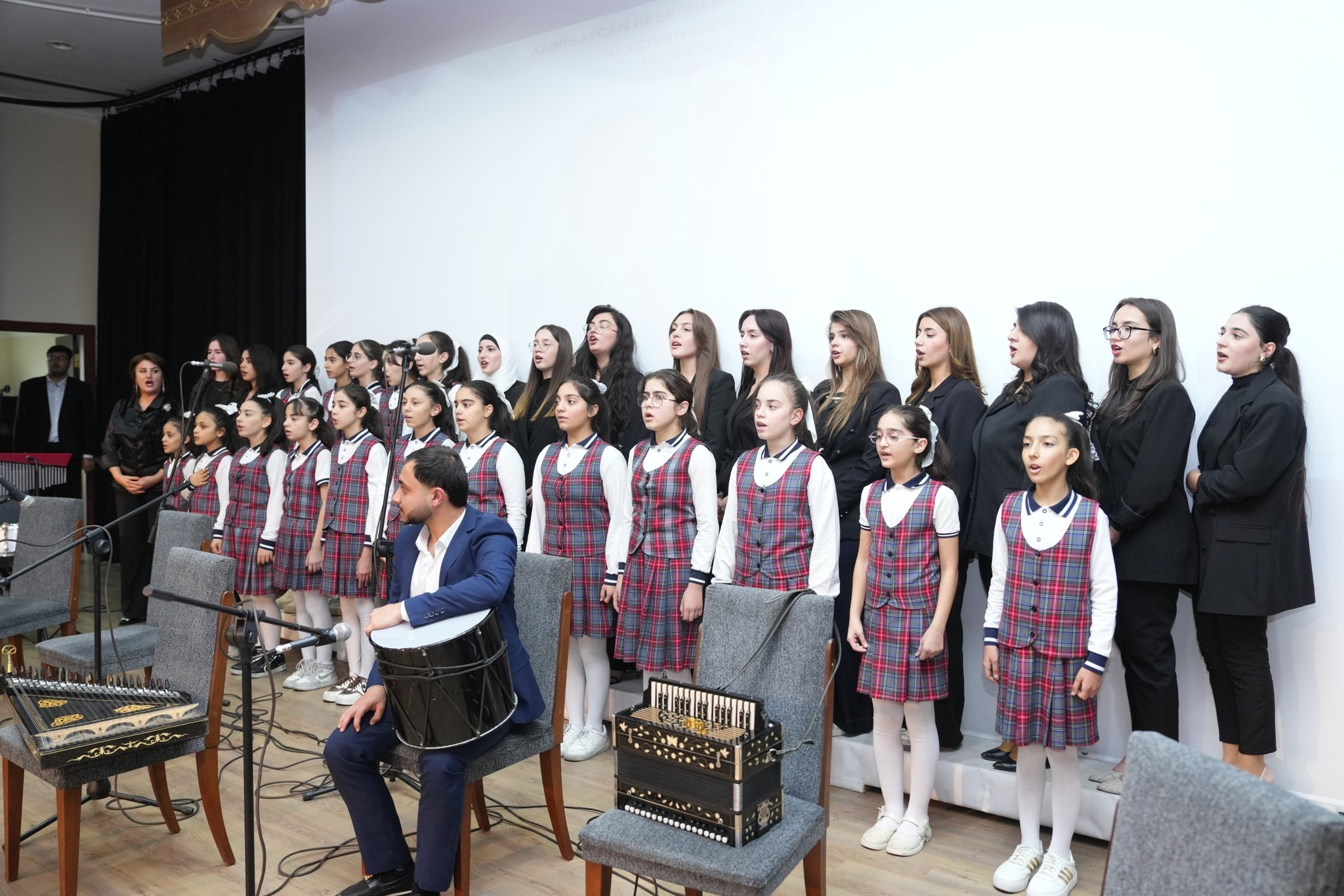 NDU-da “Konstitusiya və Suverenlik İli”nə həsr olunan konsert keçirilib