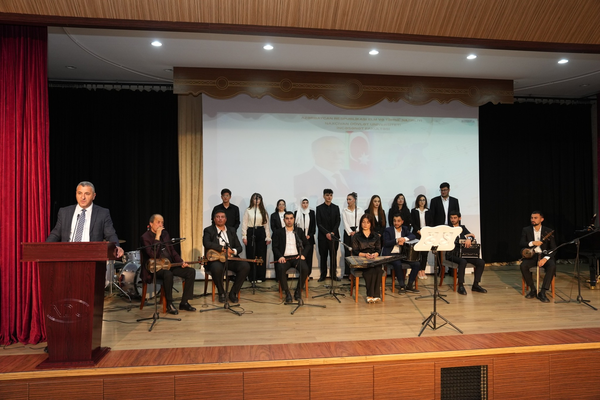 NDU-da “Konstitusiya və Suverenlik İli”nə həsr olunan konsert keçirilib